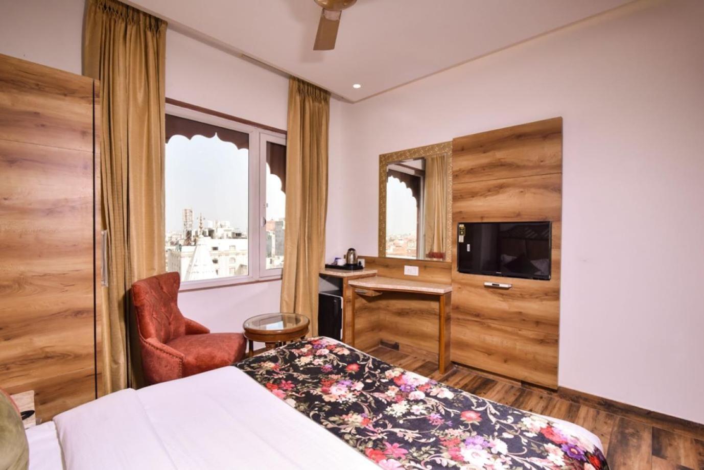 Hotel Rv Golden Amritsar Exterior foto
